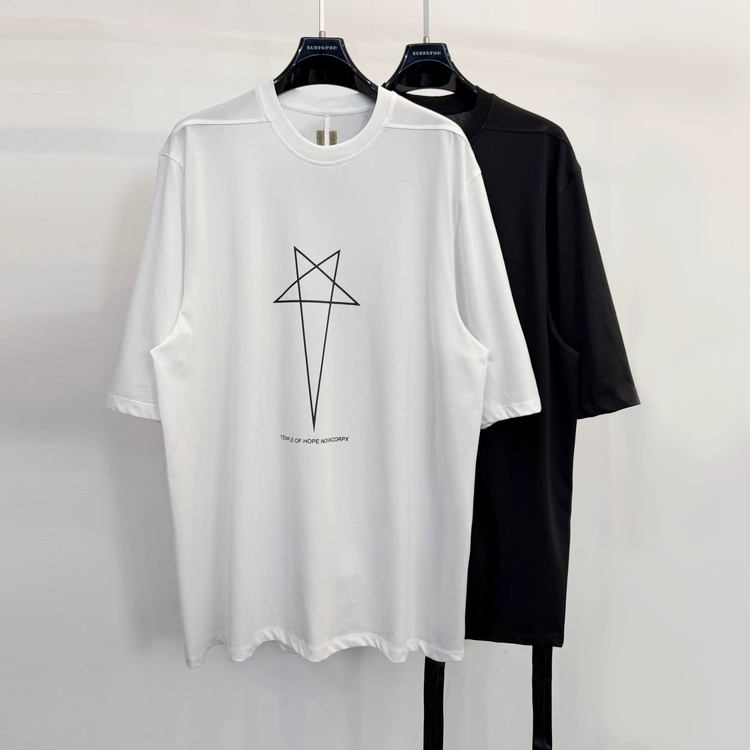 T-shirt Oversize Homme Owen Seak 100% Coton Style Gothique Décontracté Haut Tendance Été Designer Urbain pour Femme Noir Blanc