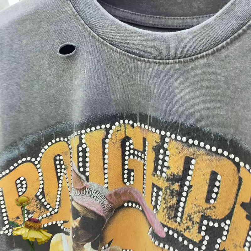 T-shirt Homme Américain Rétro Délavé à Paillettes et Clous Effet Vieilli et Troué