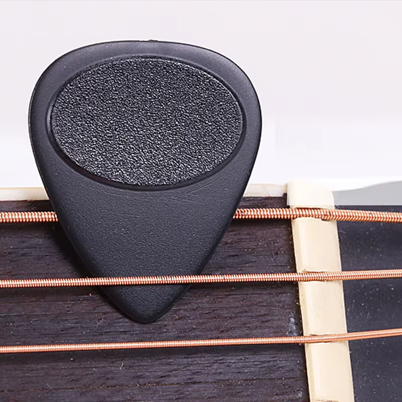 Plectres de guitare, 10 plectres de 0,7 mm d'épaisseur, accessoires antidérapants et durables pour guitare électrique, basse, ukulélé, pagaies spécifiques pour basse ﻿
