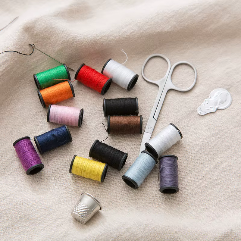 Nouvel ensemble de fournitures de couture Premium-Kit complet d'aiguilles et de fils pour débutants