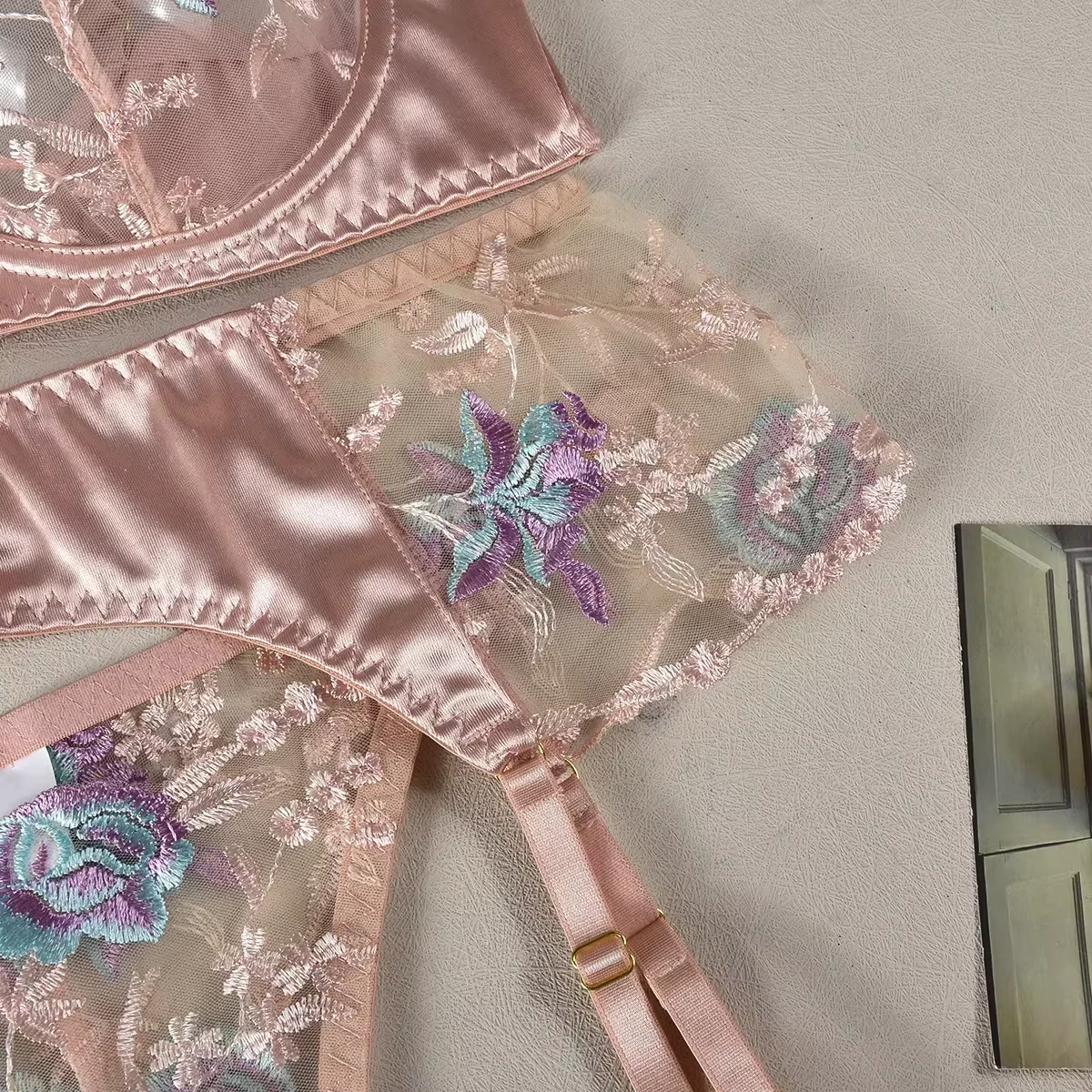 Ellolace – Lingerie sensuelle pour femmes