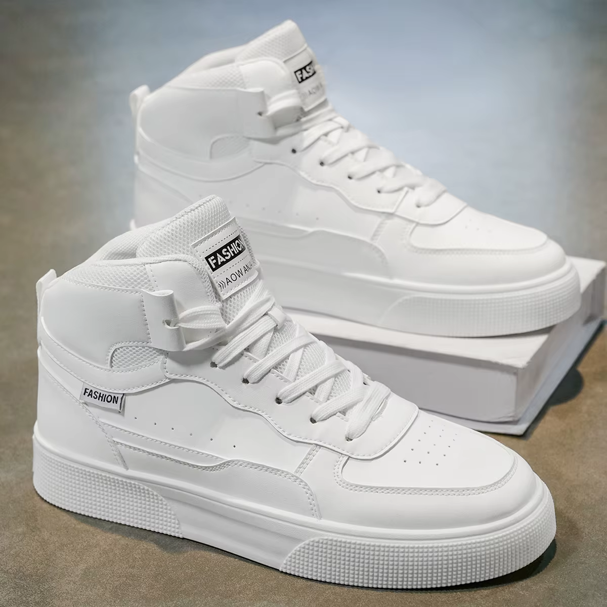 Baskets de basket-ball polyvalentes et montantes pour hommes