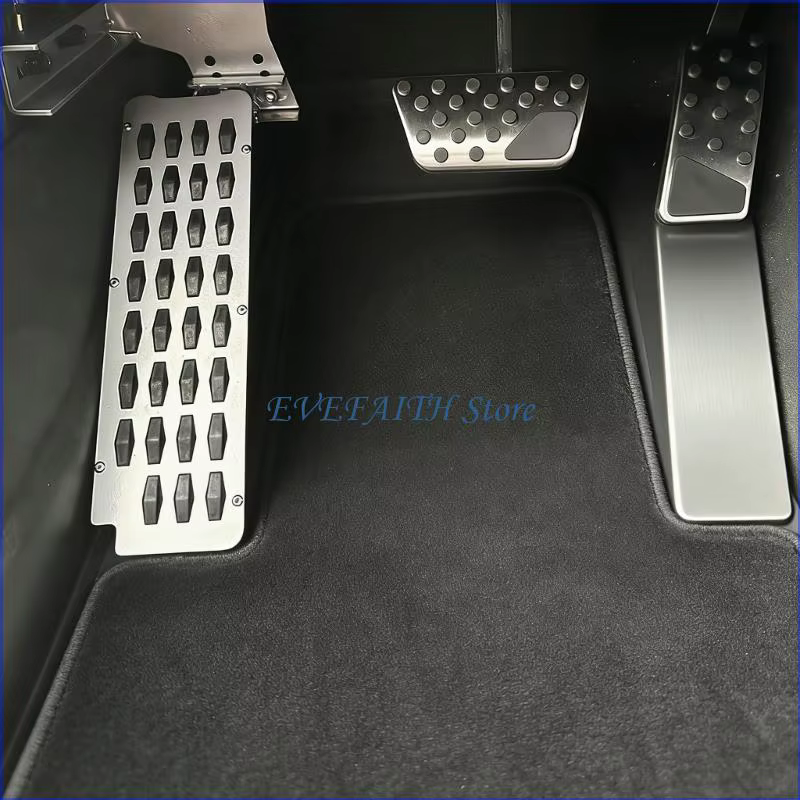 Le repose-pieds permanent en métal 124B pour certains SUV assure meilleure position des jambes pendant l'utilisation.