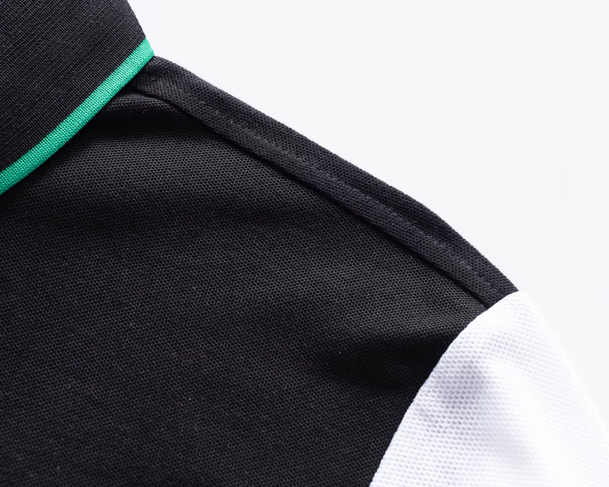 Polo pour homme en coton brodé
