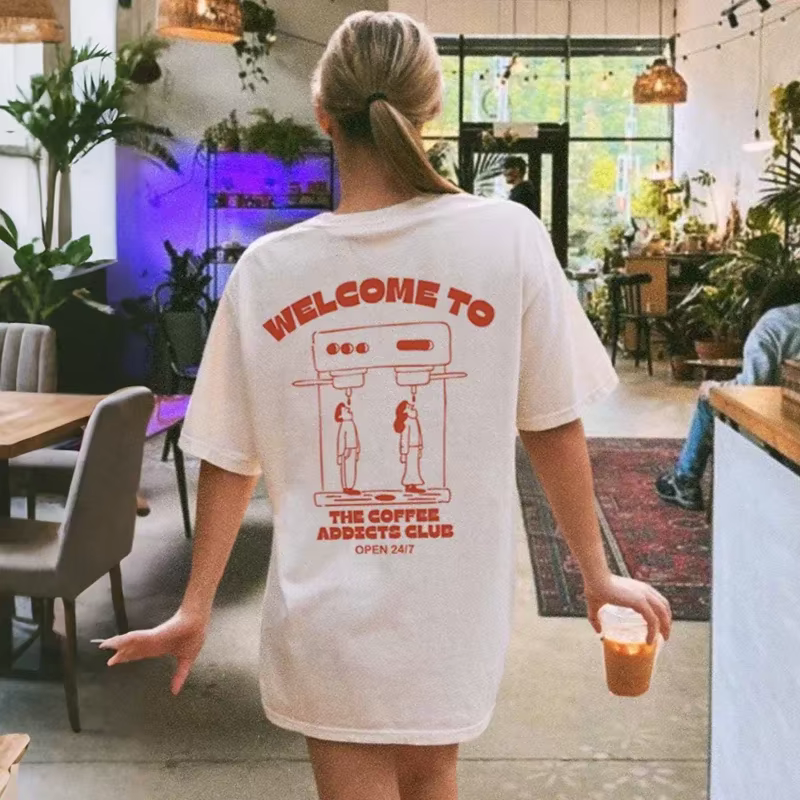 Café Addicts Club T-Shirt graphique pour femmes rétro Streetwear Barista