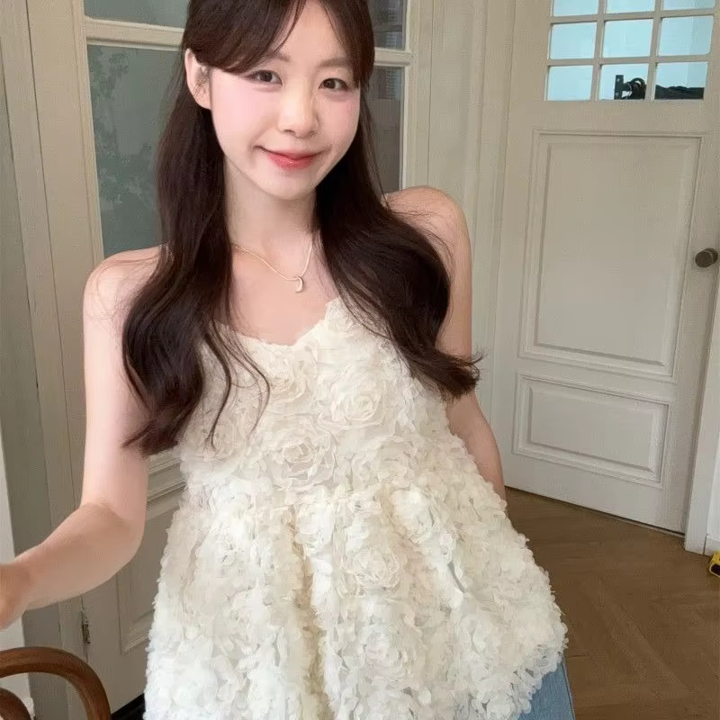 Camisole à fleurs tridimensionnelles lourdes au Design français
