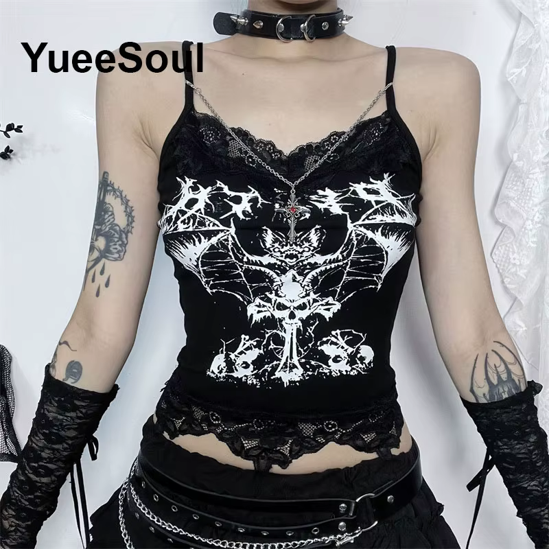 Crop tops gothiques noirs à fines bretelles en maille