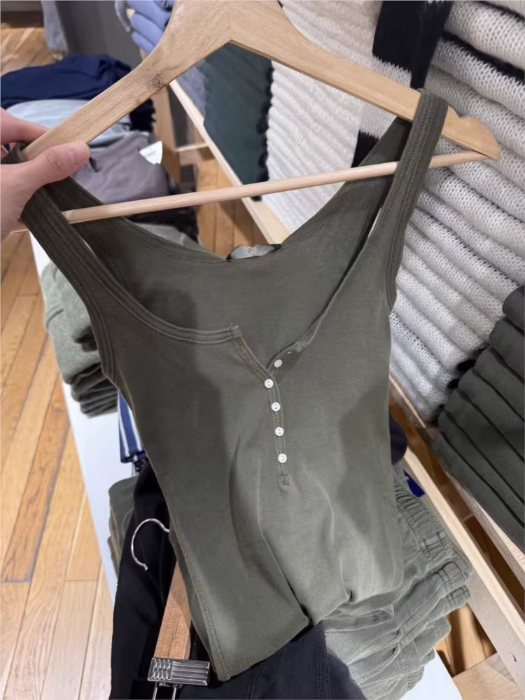 Débardeur Slim Vert Armée à Six Boutons pour Femme – Nouvelle Collection Été Y2K Streetwear