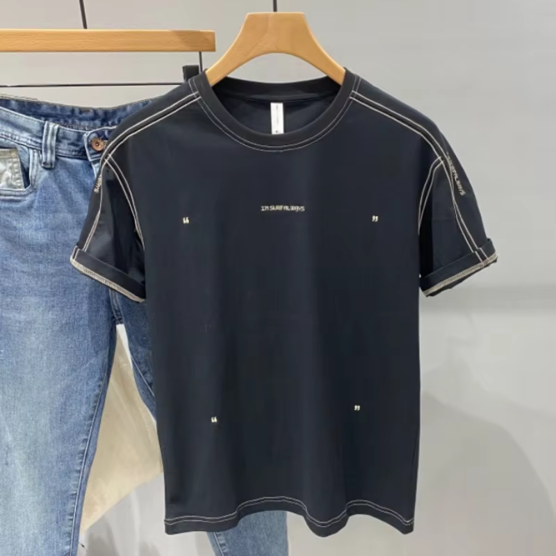 T-shirt à col rond brodé pour hommes