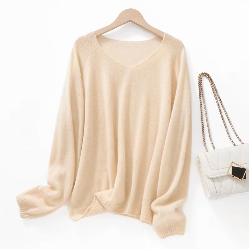Pull-over ample en soie et cachemire à col en V pour femme
