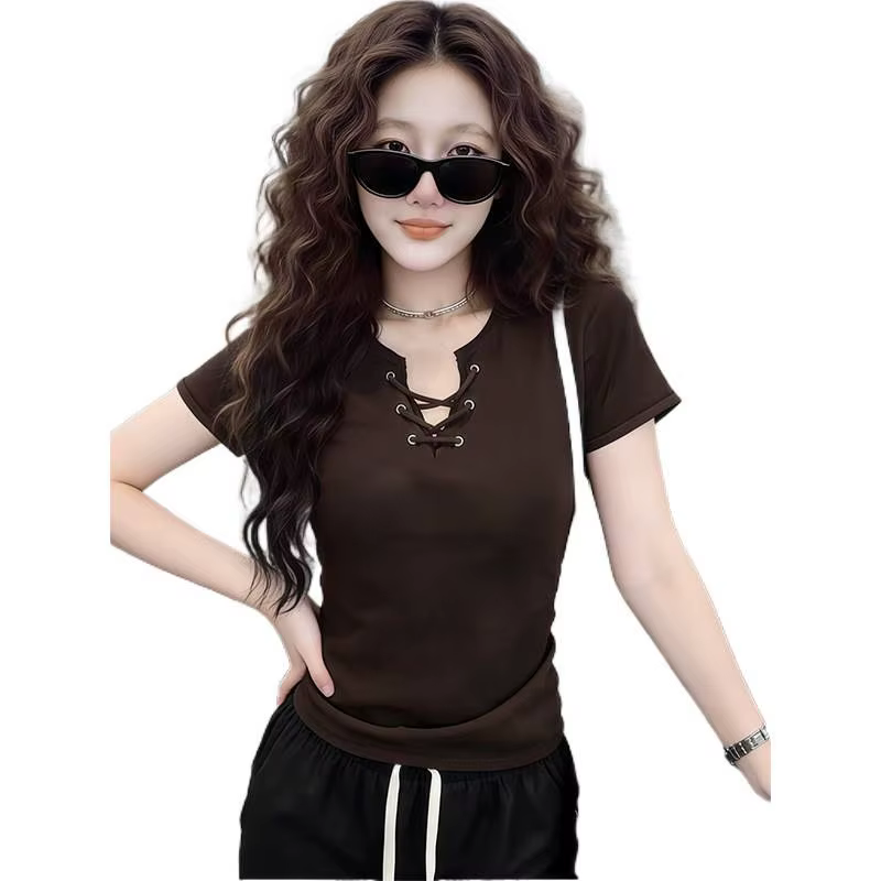 T-shirt rétro américain marron à manches courtes pour femme