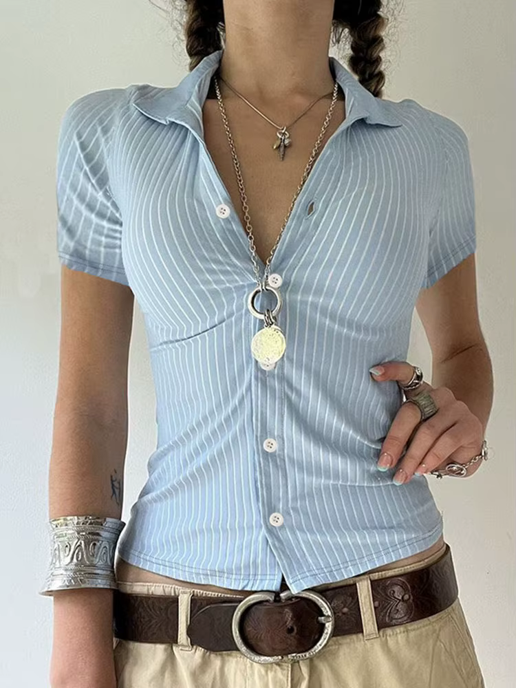 Sweetown chemises à manches courtes à rayures bleues pour femmes boutonné col rabattu mince Simple décontracté Preppy hauts t-shirts d'été de base