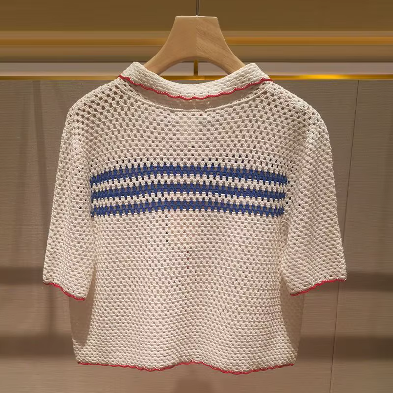 Korobov-T-shirt en tricot évidé à revers chic pour femme