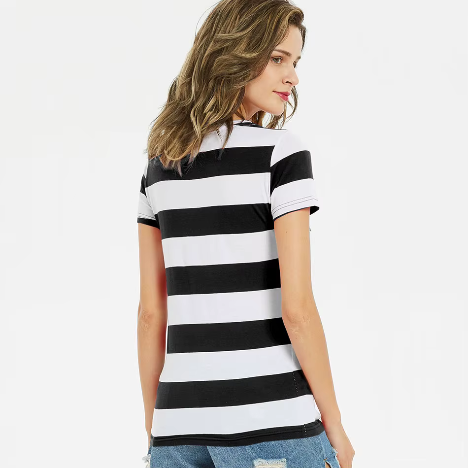 T-shirt rayé arc-en-ciel à manches courtes pour femmes