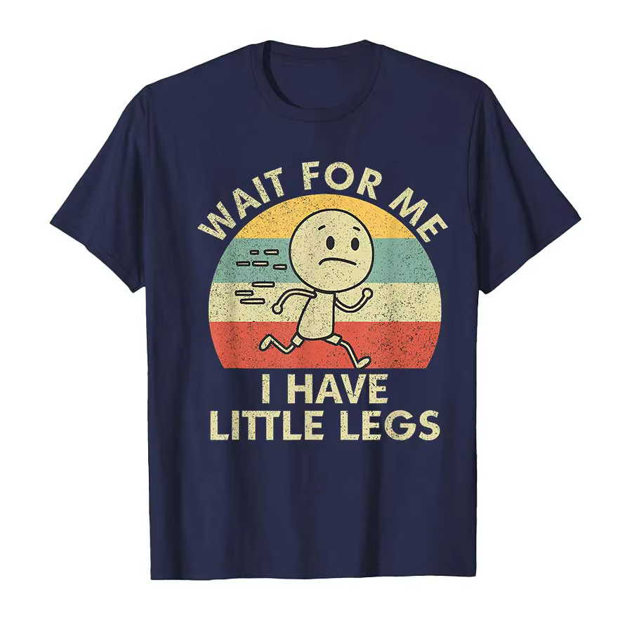 T-shirt humoristique avec des blagues et des memes sur les jambes courtes