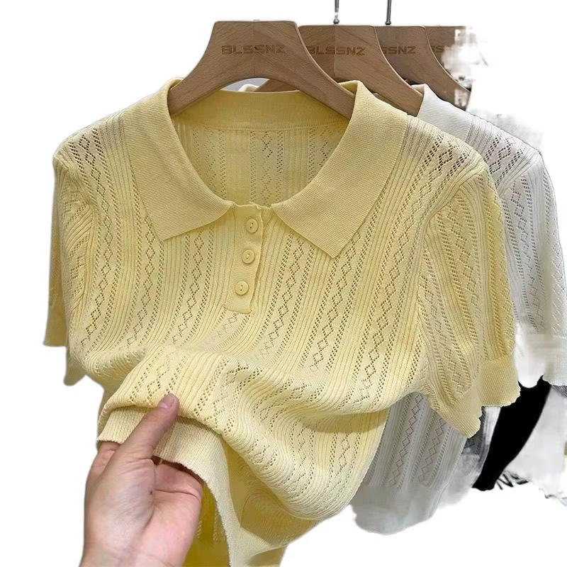 Chemise en tricot avec col découpé et manches courtes pour femmes