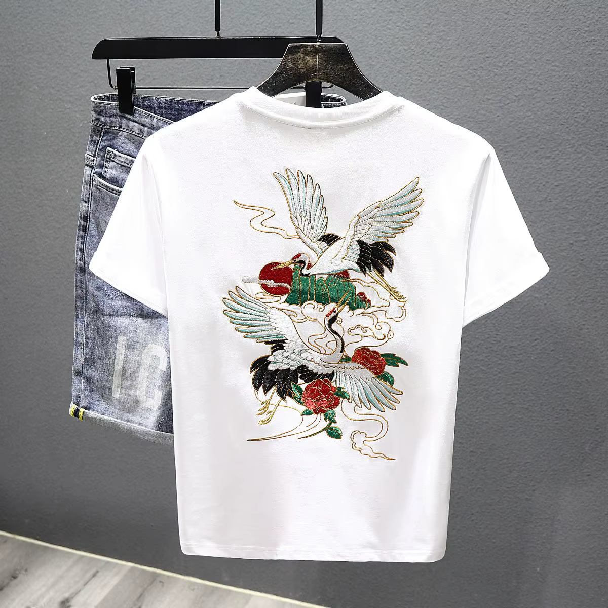 Tendance nationale T-shirt à manches courtes hommes 2025 nouveau