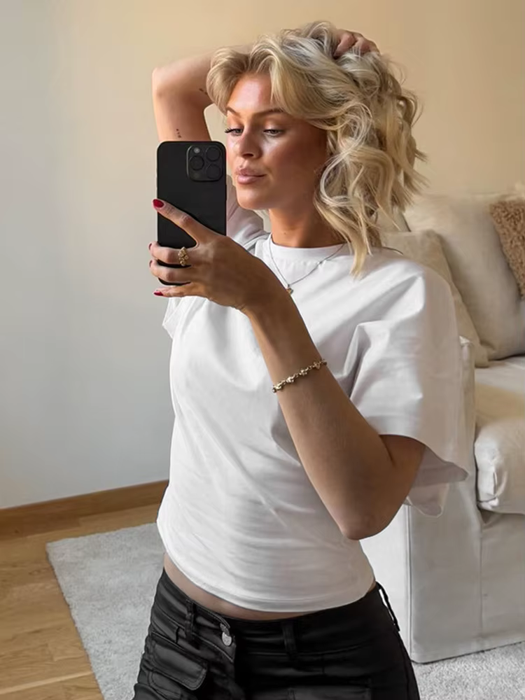 T-shirt court gris pour femmes