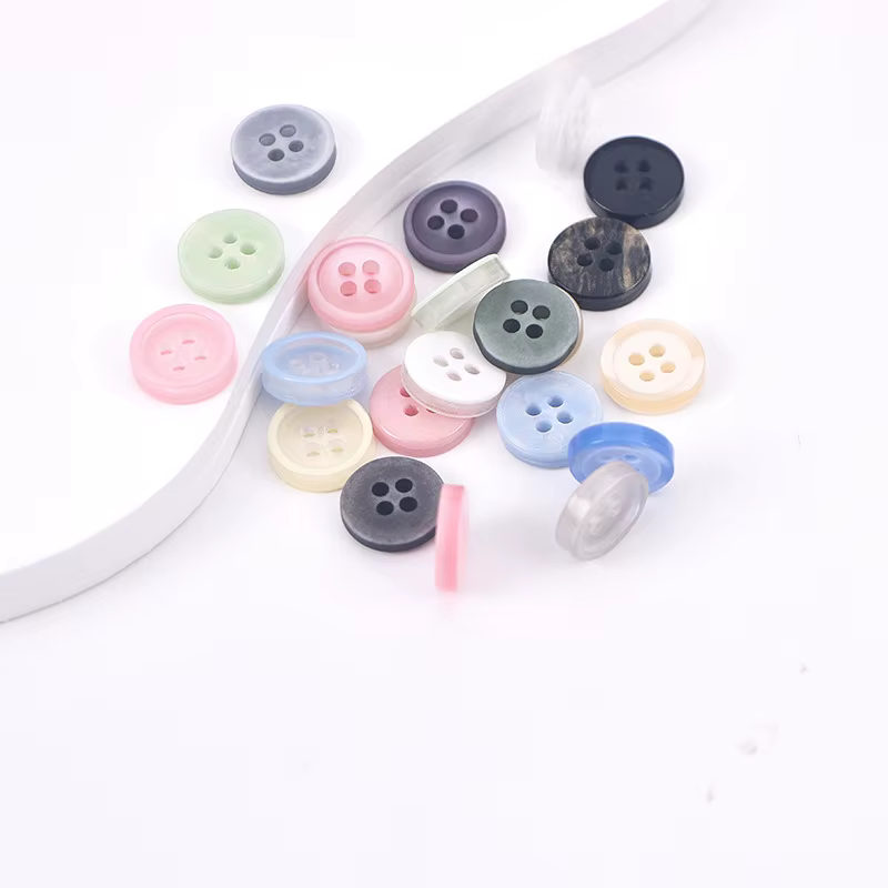 Boutons de chemise ronds à 4 trous de 11mm