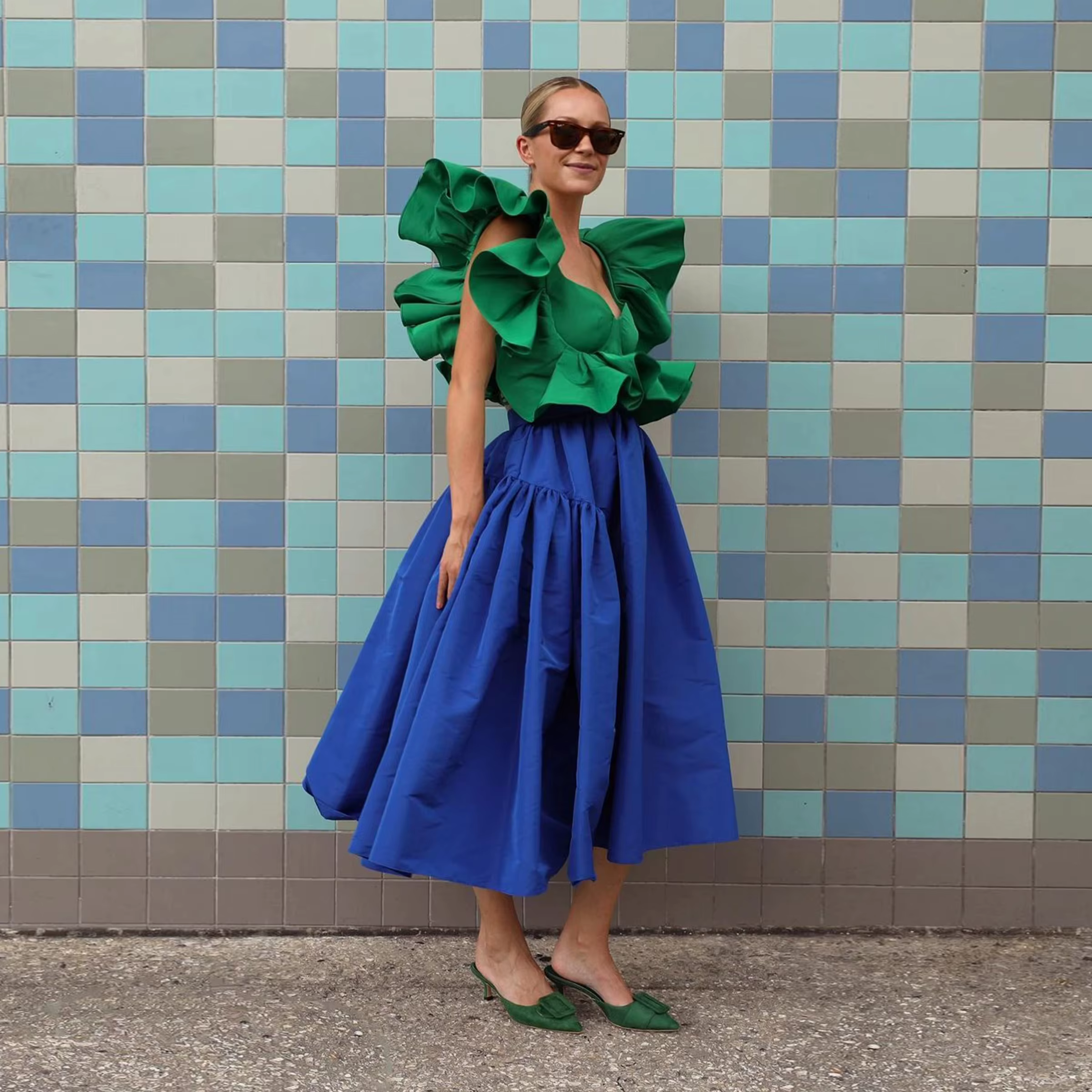 Chemisier Vert à Volants en Satin pour Femme, Haut Court Chic, sur Mesure, Été