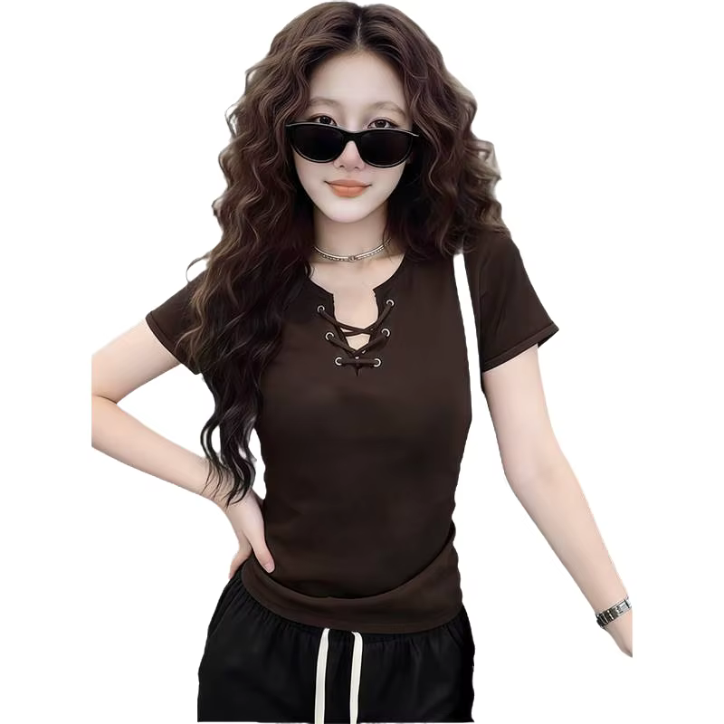 T-shirt rétro américain marron à manches courtes pour femme