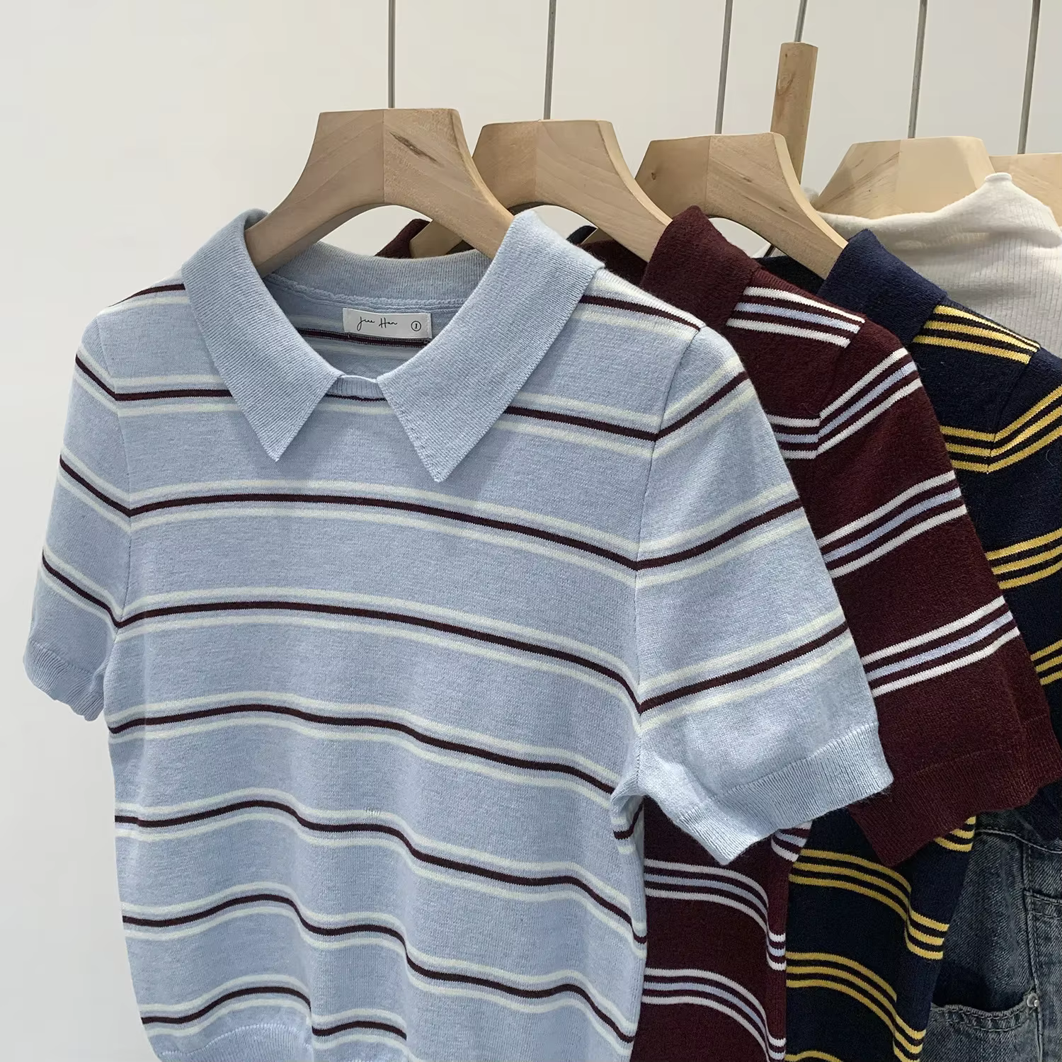 Français élégant col Polo rayé à manches courtes haut tricoté femmes été coupe ajustée belle petite chemise T-Shirt mode féminine