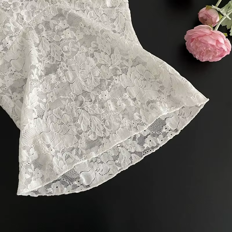 Printemps été mince dentelle culture hauts pour femmes blanc Sexy col en v transparent T-Shirts femme mode manches évasées fête en mousseline de soie Blouse