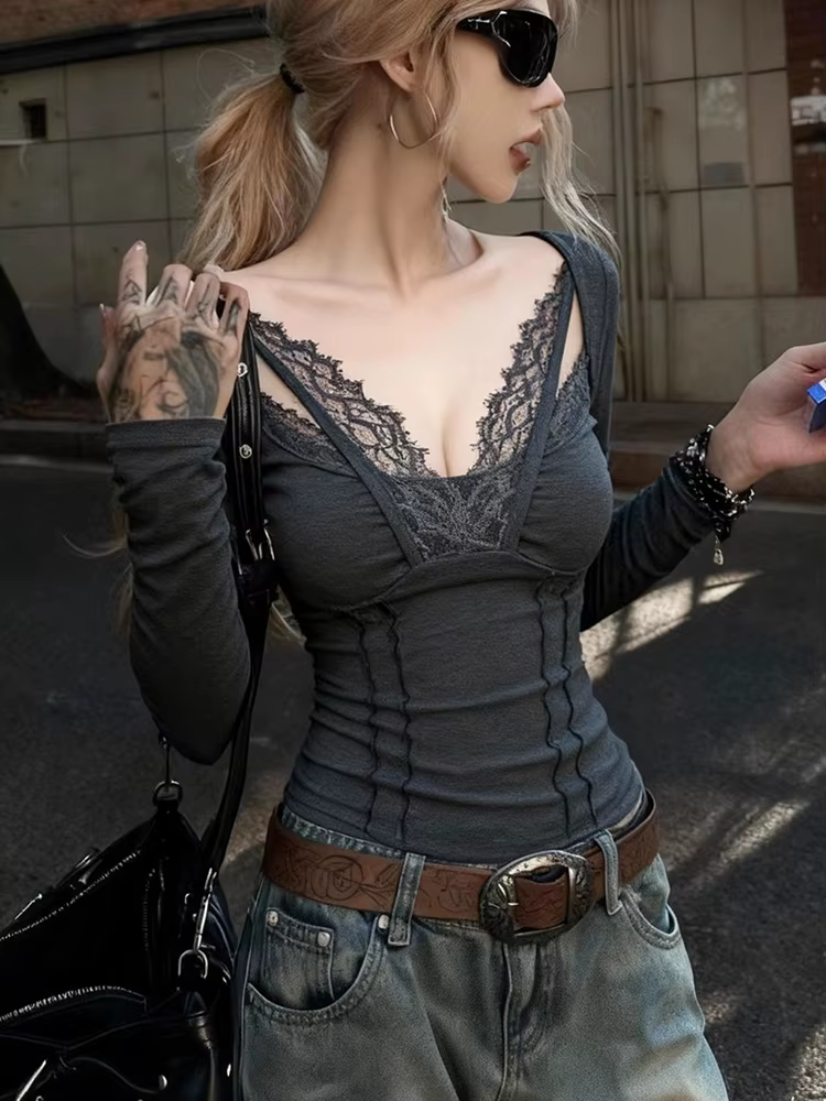 T-shirt court moulant sexy pour femme