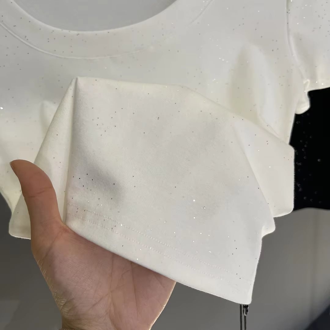 T-shirt à manches courtes pour femmes