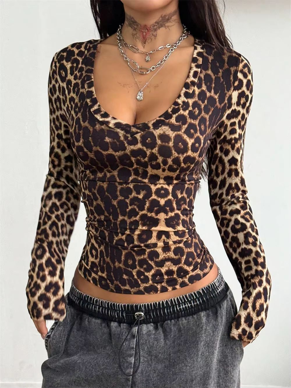 T-Shirt à manches longues et col en v pour femme