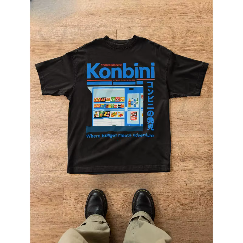 T-shirt du magasin de commodité japonais