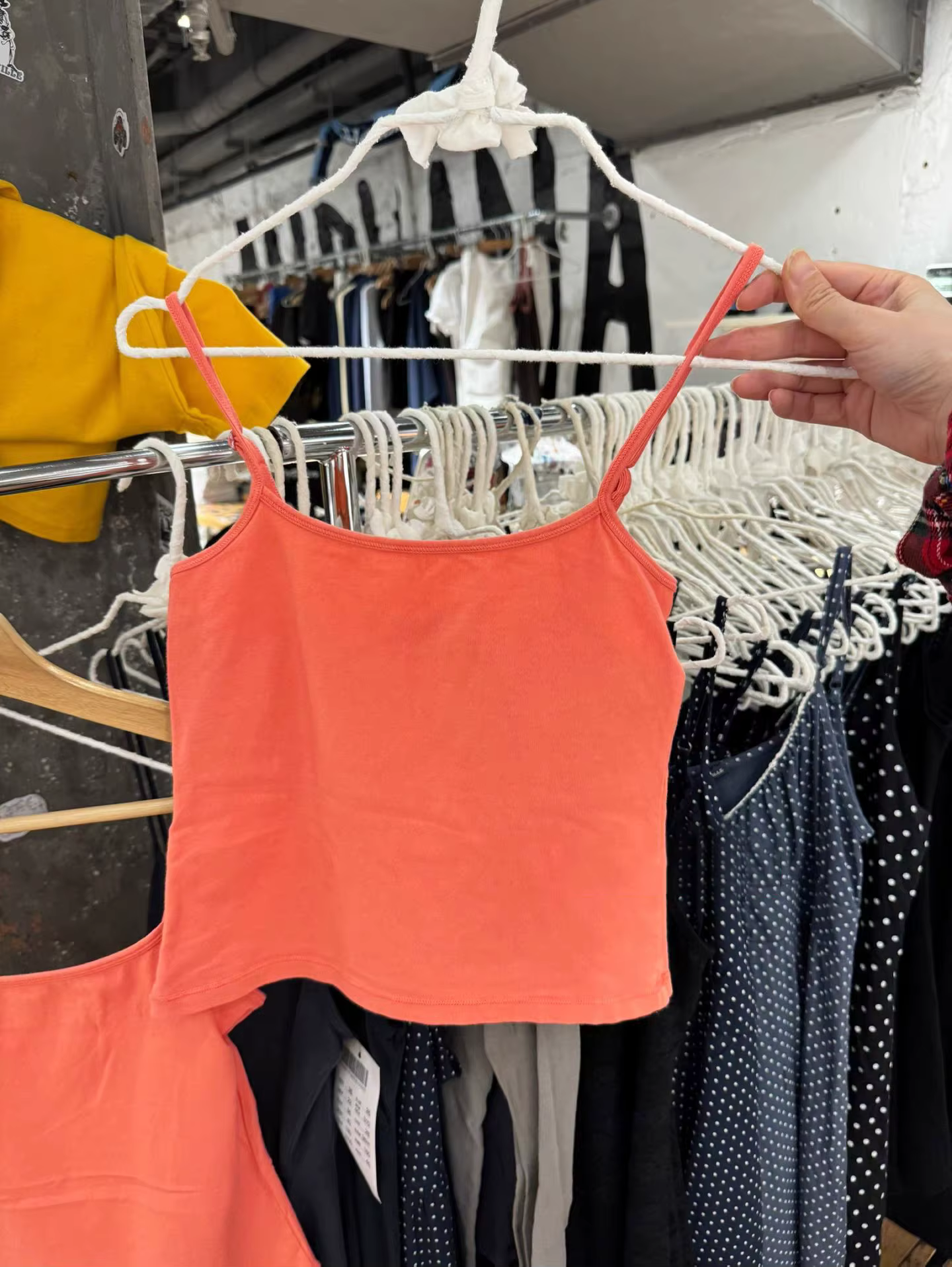 Nouveau débardeur court orange pour femme