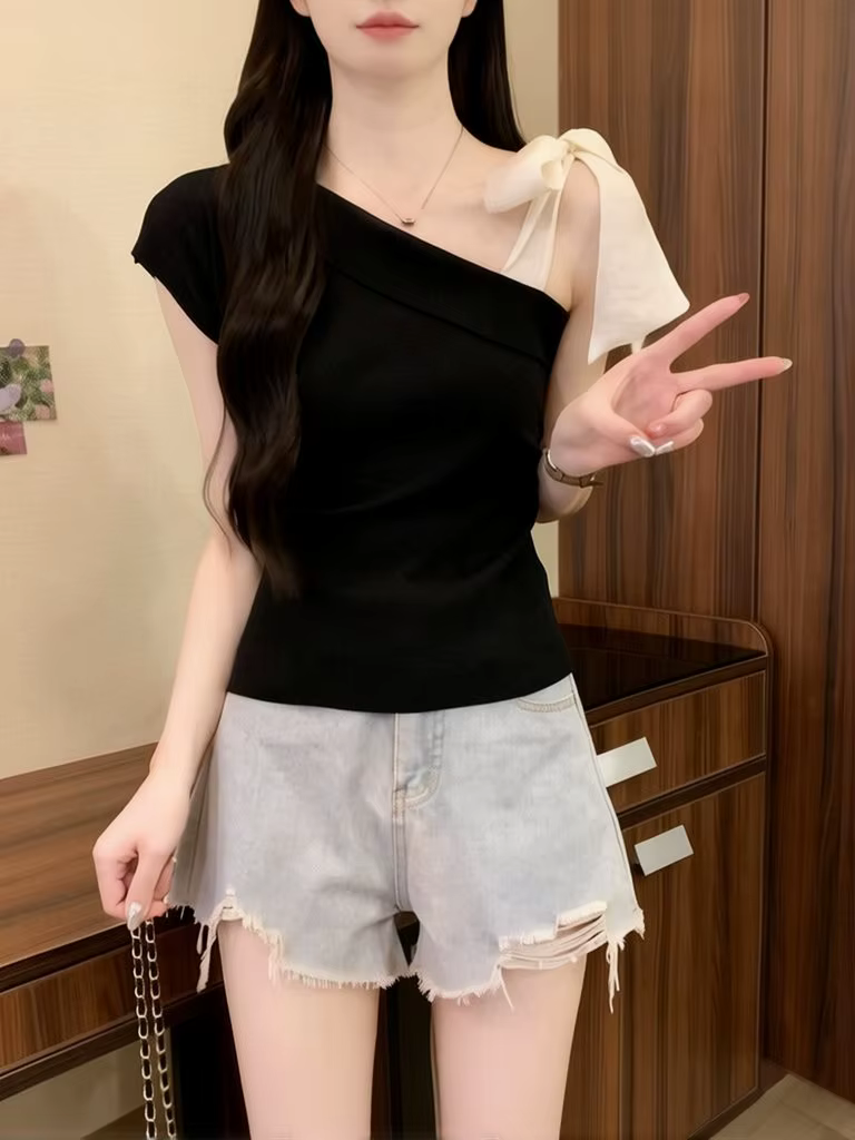 T-shirt élégant en tricot à nœud papillon pour femme