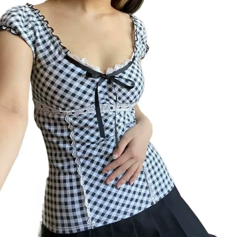 T-shirt à col carré pour femmes