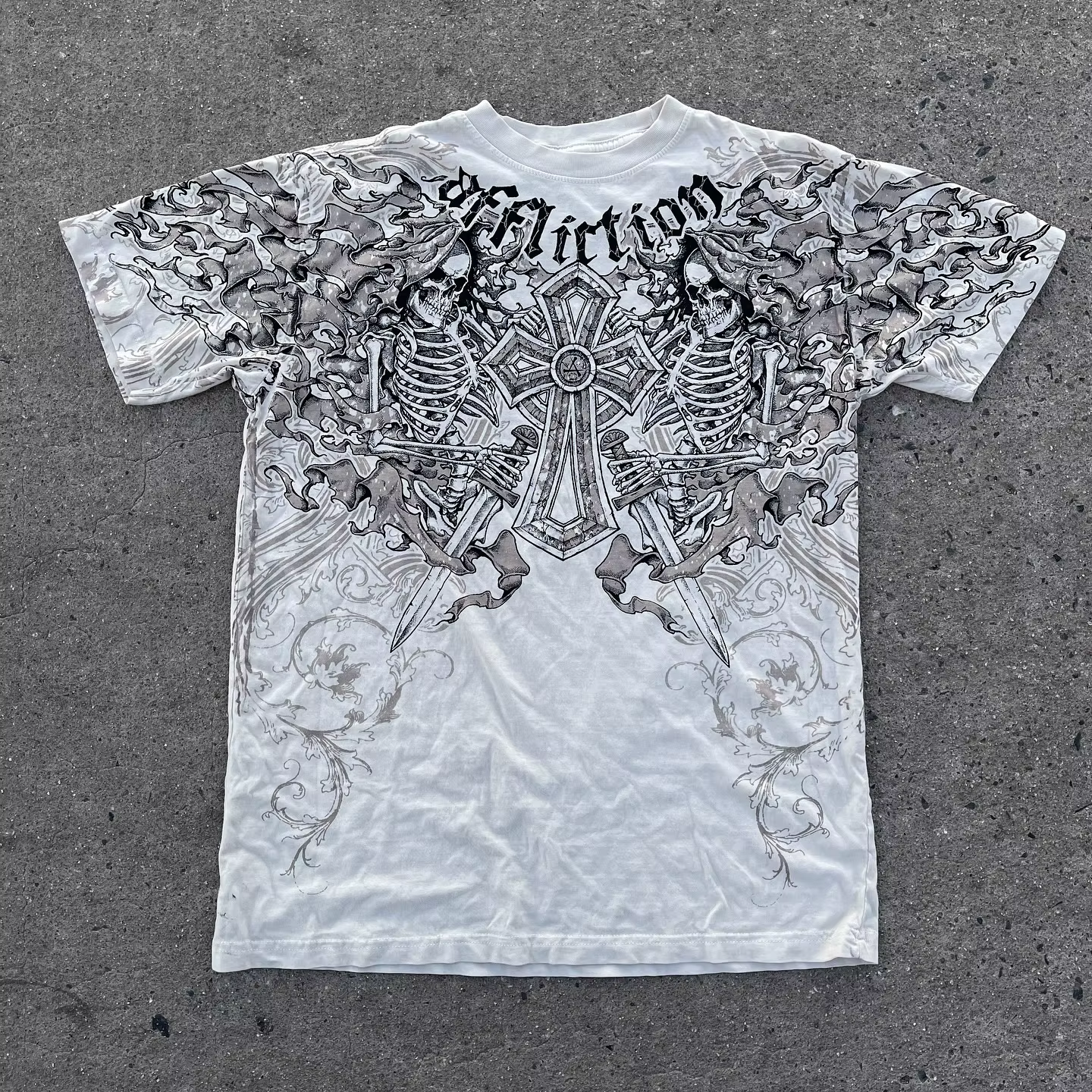 Graffiti Style gothique T-Shirt hommes américain Vintage multi-éléments haute rue surdimensionné coton unisexe été haut