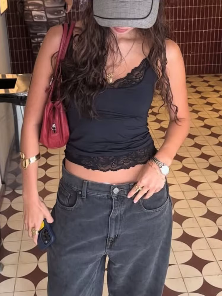 Tossy noir dentelle débardeur pour femmes col en v dos nu Streetwear Spaghetti Patchwork recadrée Y2k haut femme Sexy