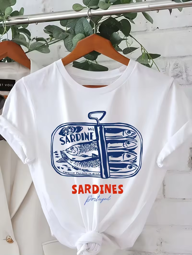 T-shirt graphique rétro Sardines Fish pour femme - Haut décontracté d'été à manches courtes et col rond imprimé pour