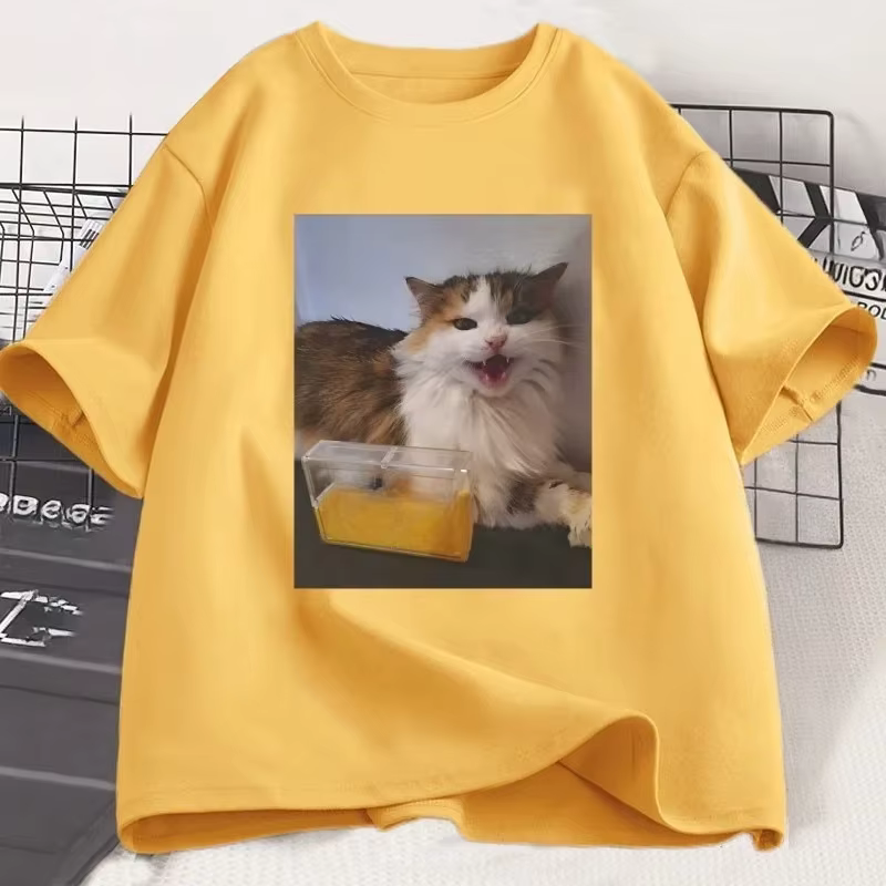 T-shirt sur le thème du chat pour femmes