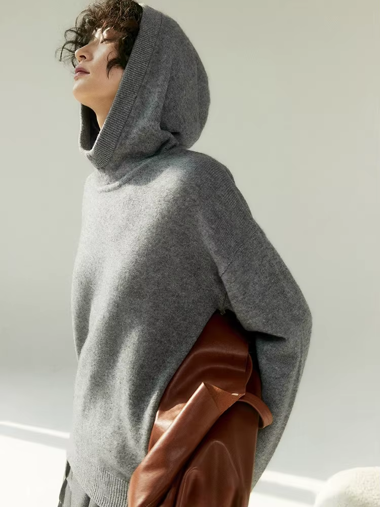 Pull en cachemire à capuche gris pour femme