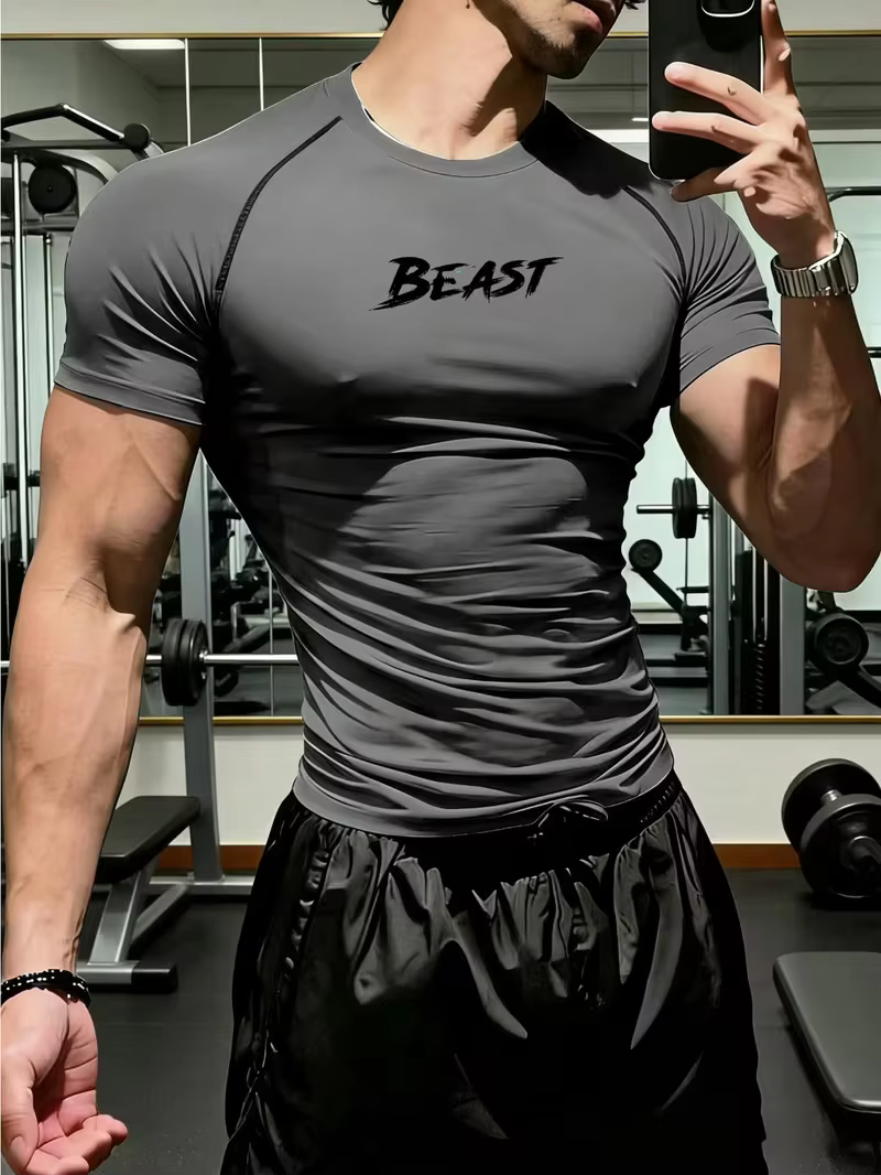Nouveau T-shirt de sport ajusté pour homme