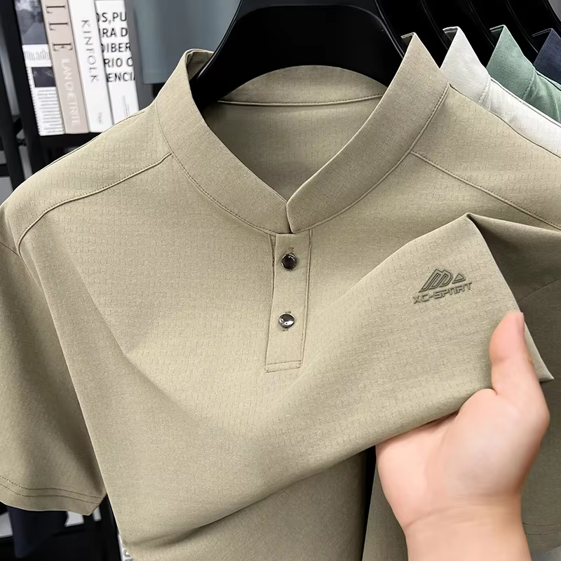 T-shirt Henley à col montant pour homme avec logo sportif
