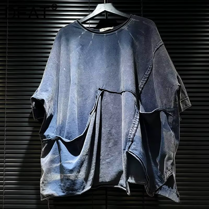DEAT 2026 T-shirt d'été déstructuré et délavé avec patchwork