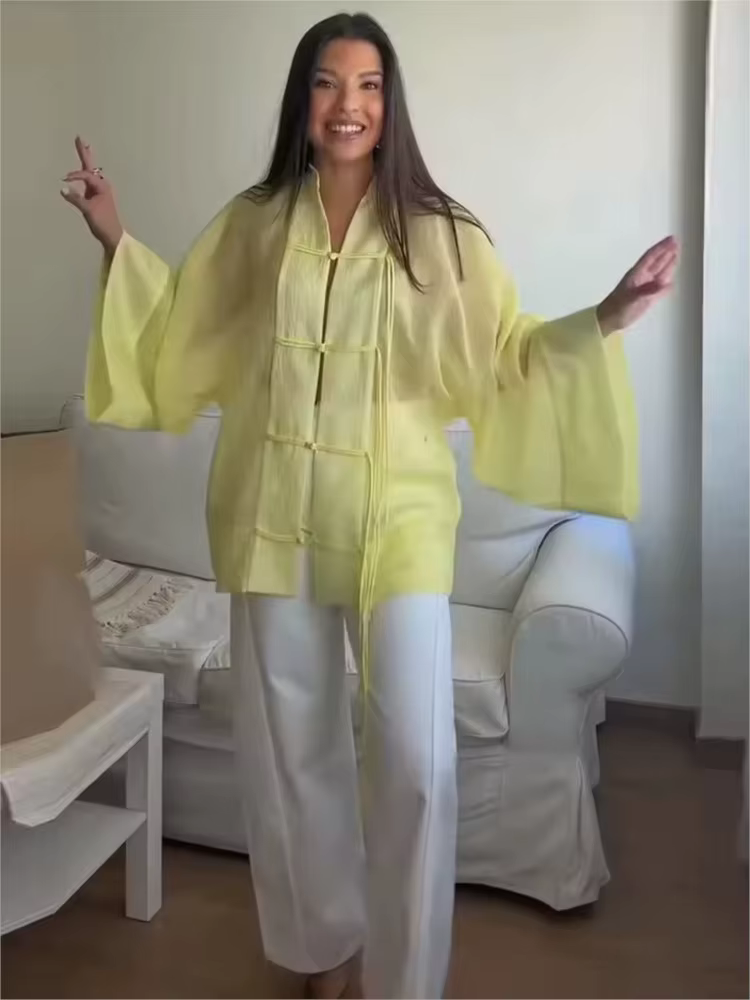 Nouvelle Blouse Fluide Femme Été 2026 Décontractée à Boutons Grenouille Col Rond Manches Longues à Revers Légère Hauts