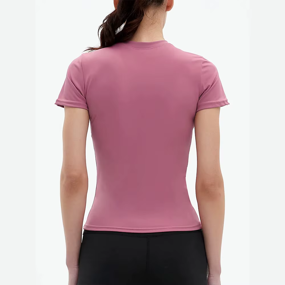 Haut de sport moulant et ajusté pour femme