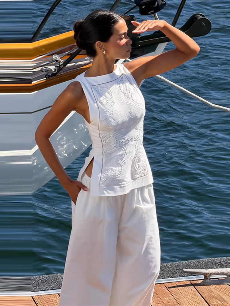Débardeur brodé vintage pour femme