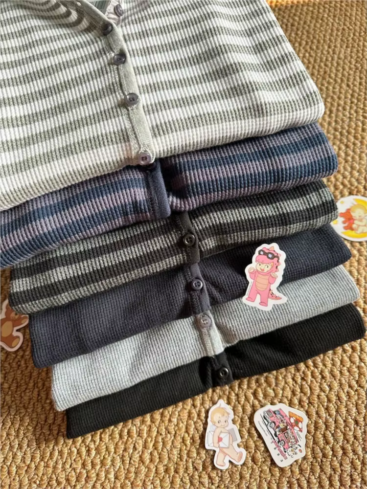 T-shirt à capuche gaufré pour femme