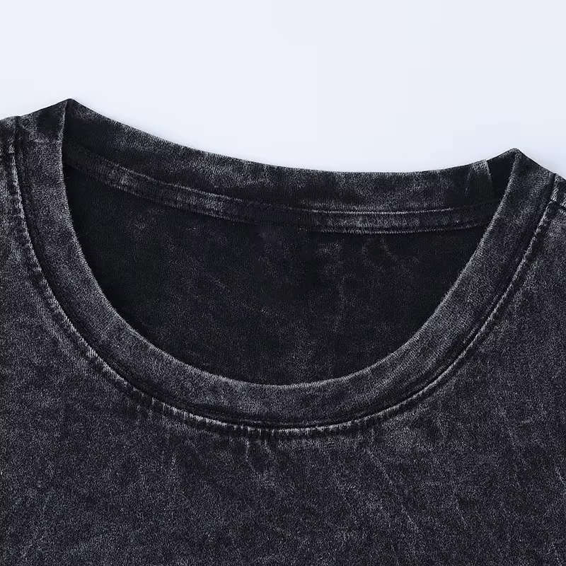 Débardeur vintage délavé pour homme avec motif épine gothique rouge
