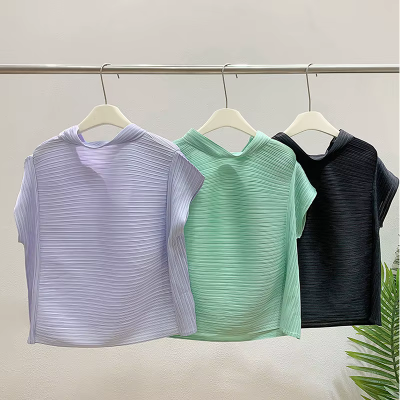 LANMREM 2025 été nouveau T-shirt plissé pour femmes épaules dénudées revers manches courtes élastique col montant ample pull haut 2DB4315