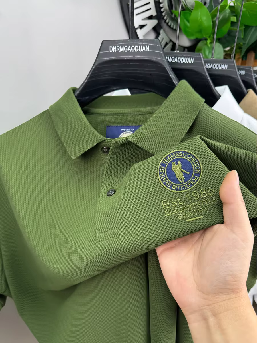 Marque de luxe badge broderie polo à manches courtes hommes haut d'été à la mode respirant léger confort t-shirt style décontracté