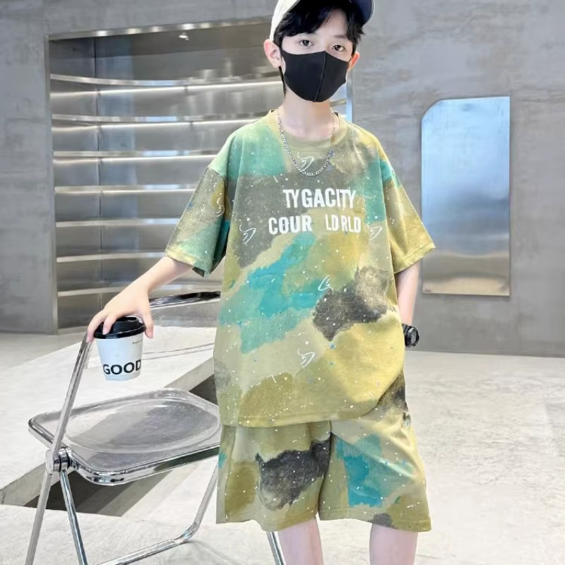 Costume de sport à manches courtes pour garçons